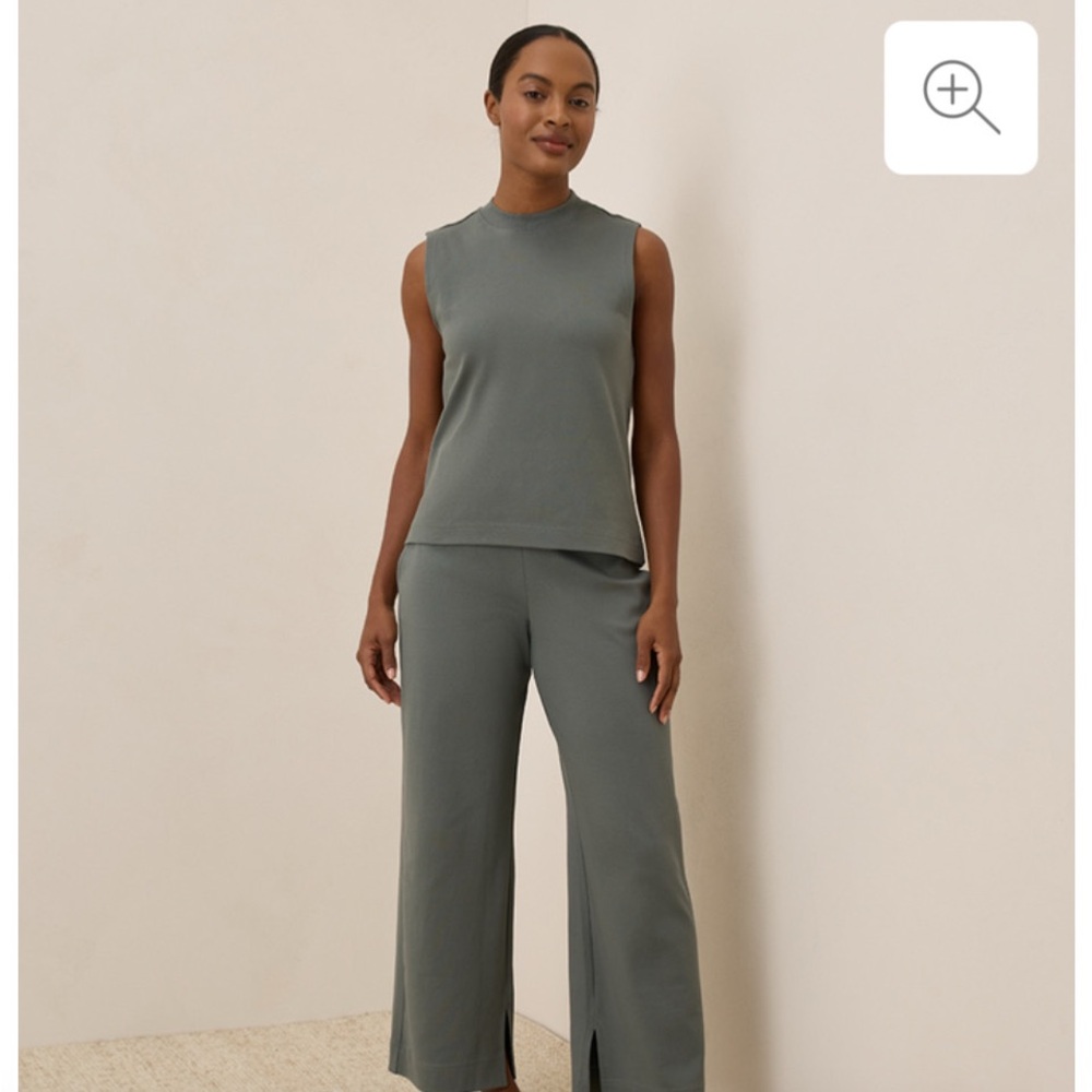Airplane Mock Neck Shell